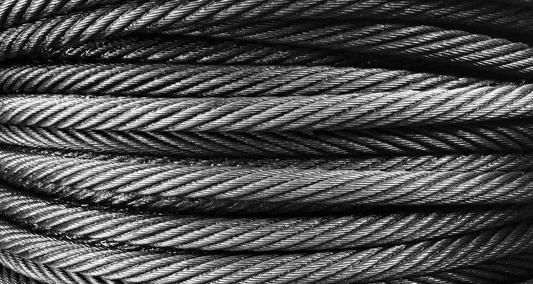 Szekcionált garázskapuhoz drótkötél